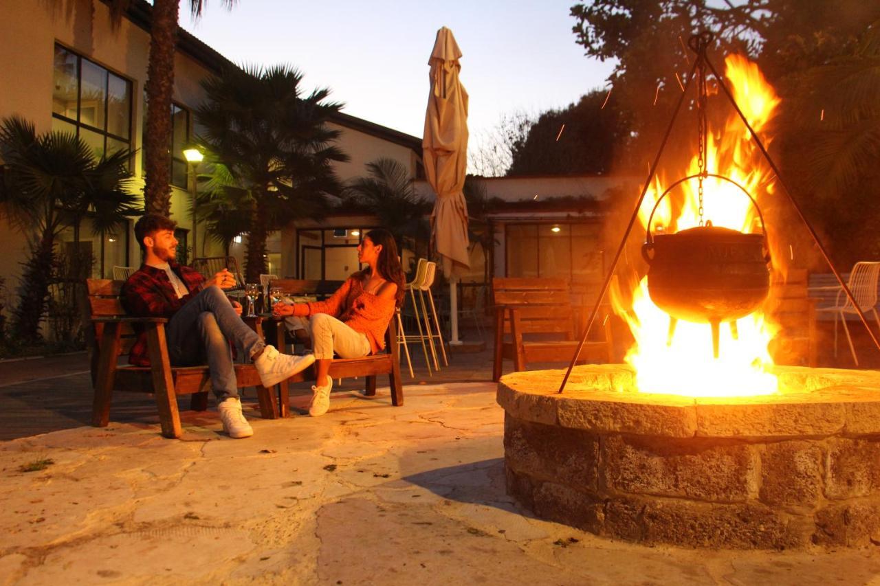 Eden Inn Zihron Yaakov Exterior foto